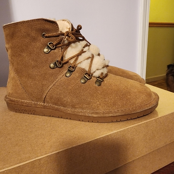 Bearpaw Kerri Wide Lace-up Boots Womens Size 13 Hickory Suede - Picture 2 of 5